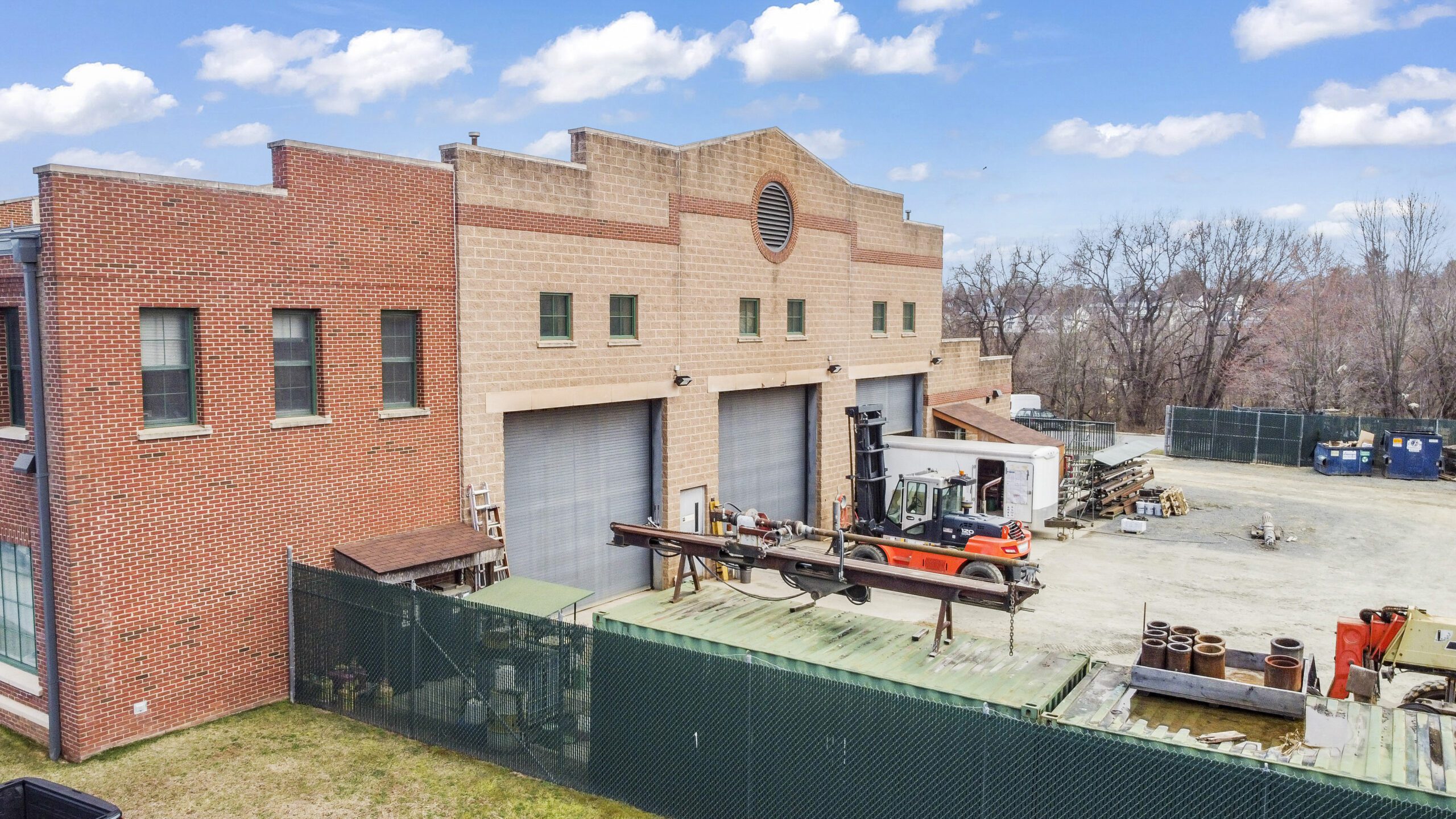 Side view of 413 Browning Court, highlighting the industrial flex building sold by Joe Serafin and Grant Wetmore in Loudoun County, VA.